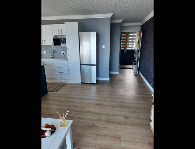 1 BEDROOM PROPERTY TO RENT IN DANA BAY